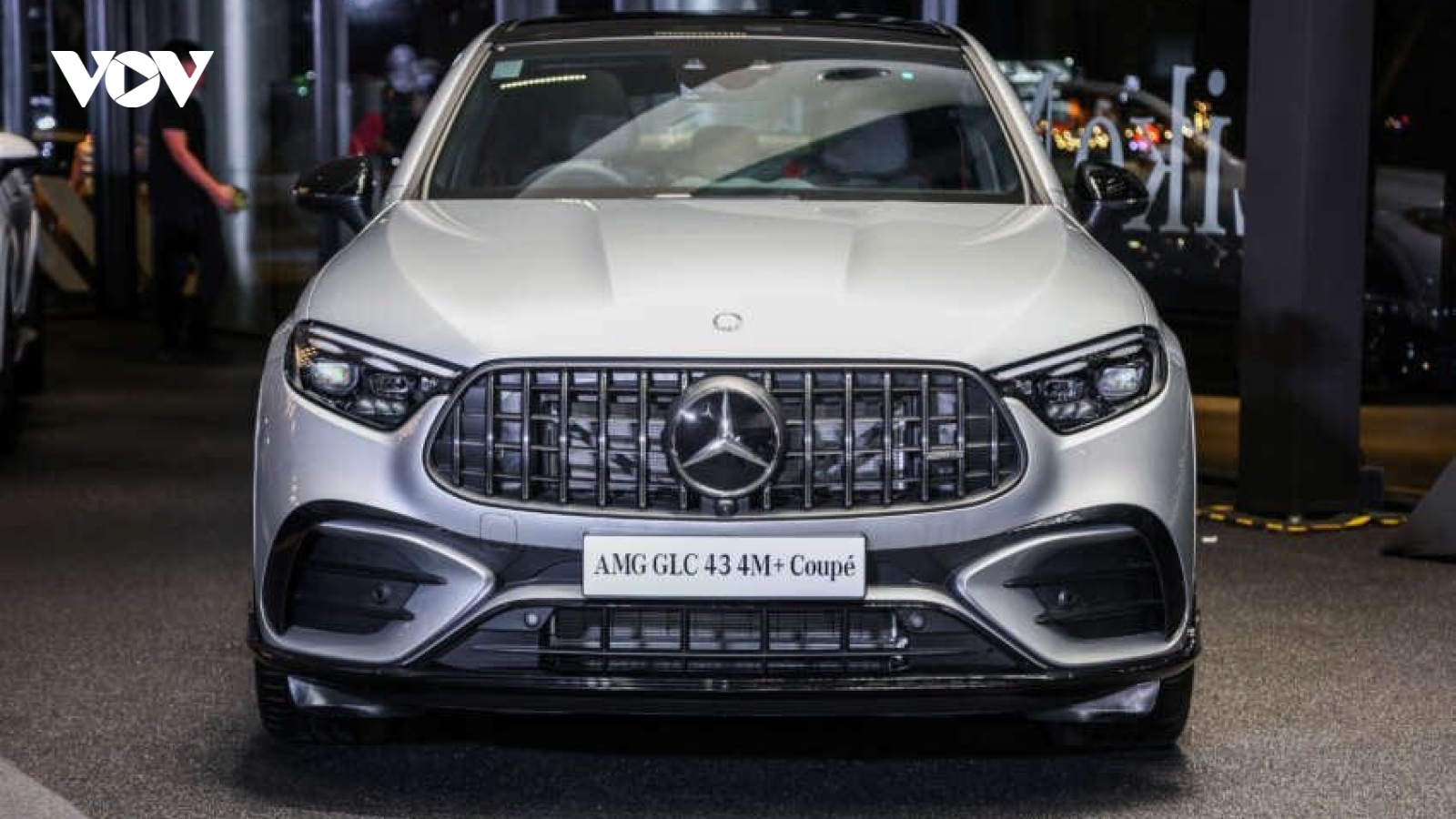 Lộ diện Mercedes-AMG GLC43 4Matic Coupé Nightfall Edition