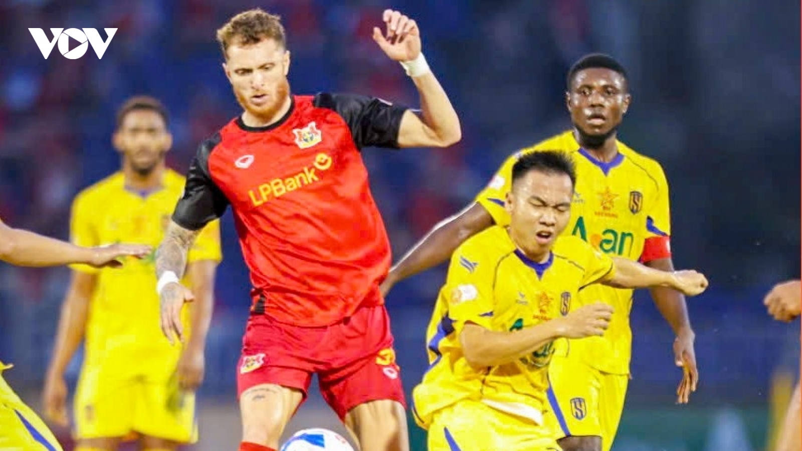 Kết quả vòng 23 V-League: Ninh Bình thắng ngược SLNA, Hải Phòng hạ gục CLB TP.HCM