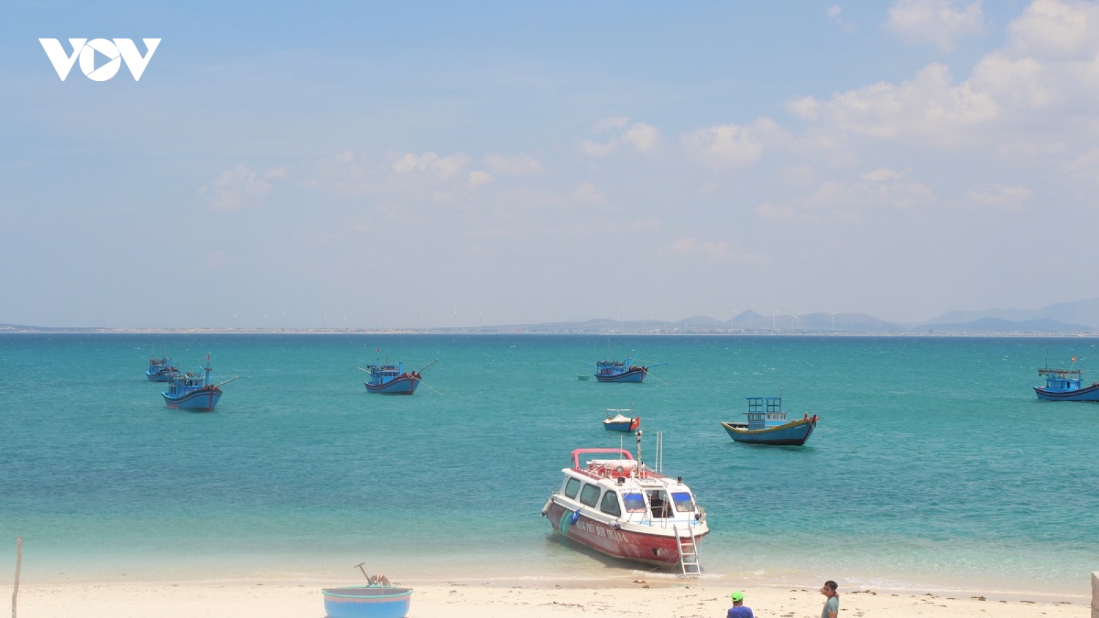 Nét hoang sơ huyền bí của “thiên đường xanh” Hòn Cau hút du khách mùa du lịch hè