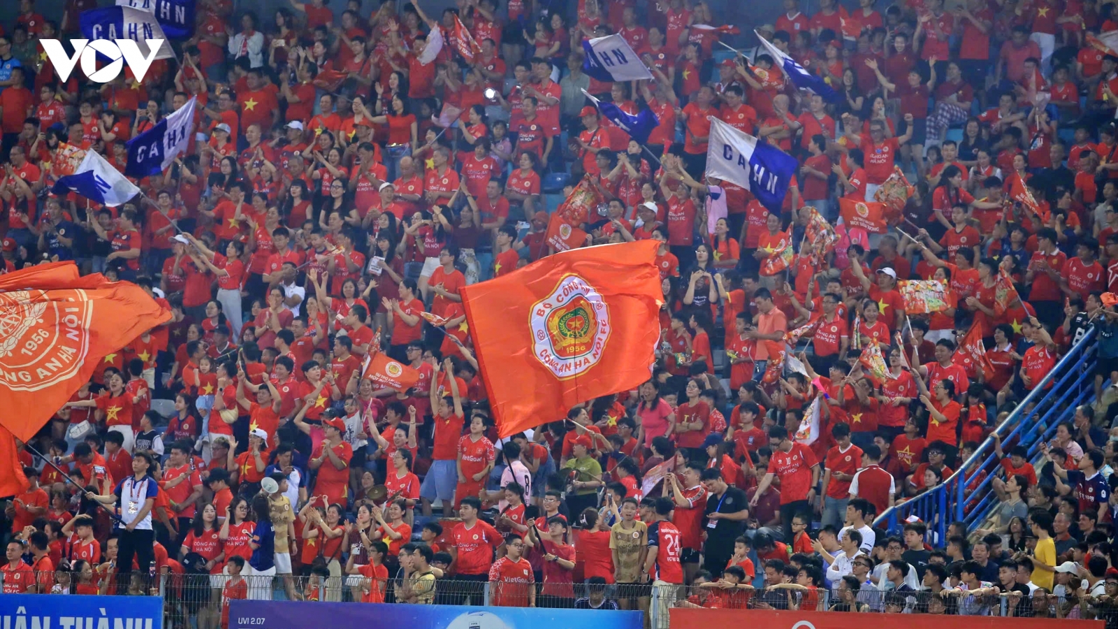 Điều không tưởng xuất hiện trong ngày CAHN tiến sát ngôi vô địch V-League 2025/26