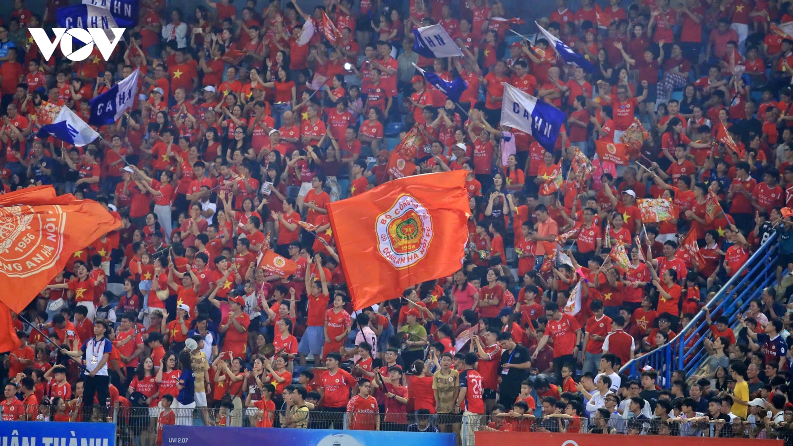Điều không tưởng xuất hiện trong ngày CAHN tiến sát ngôi vô địch V-League 2025/26