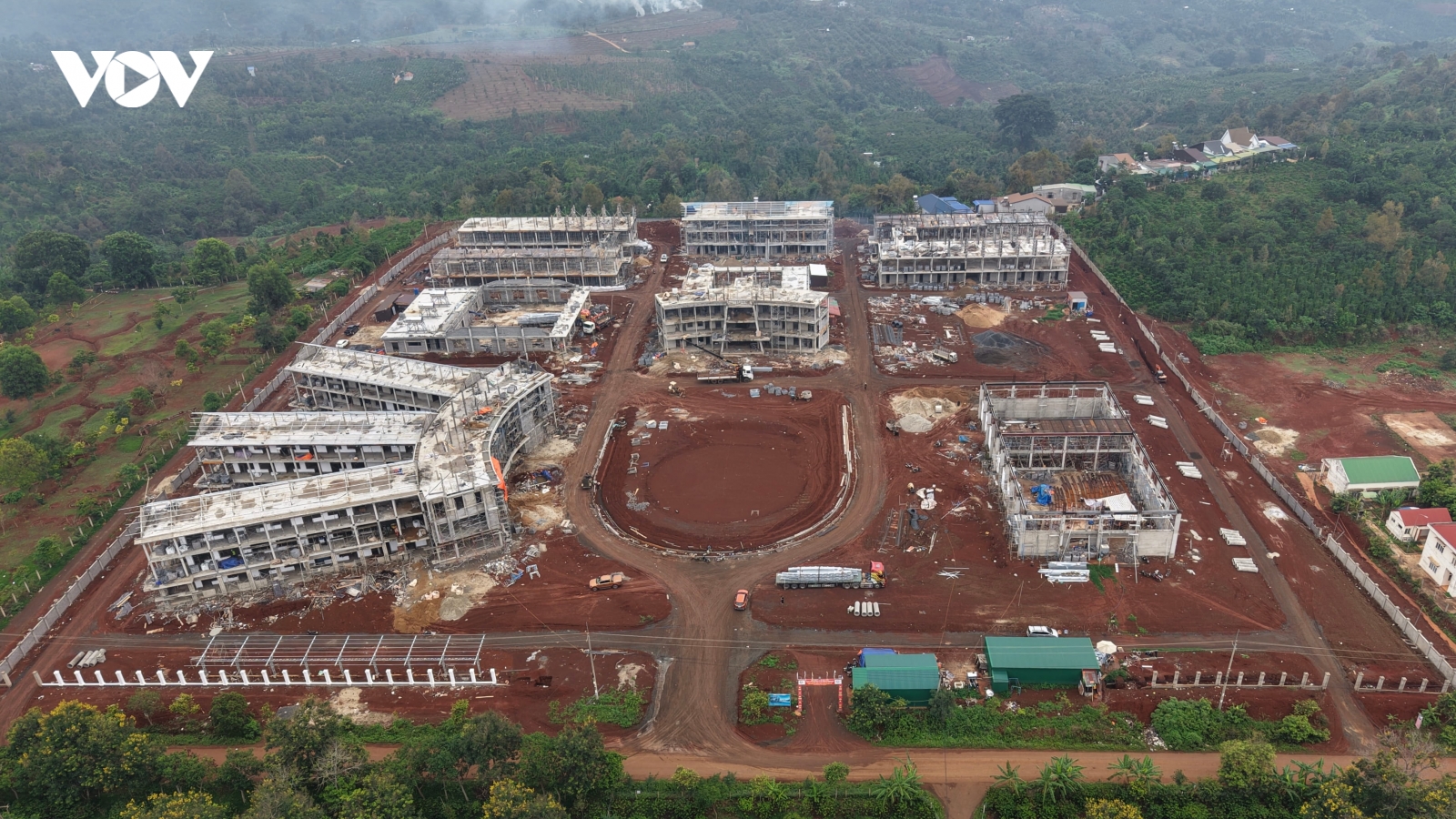 “Chạy nước rút” hoàn thiện trường nội trú liên cấp trên biên giới Lâm Đồng