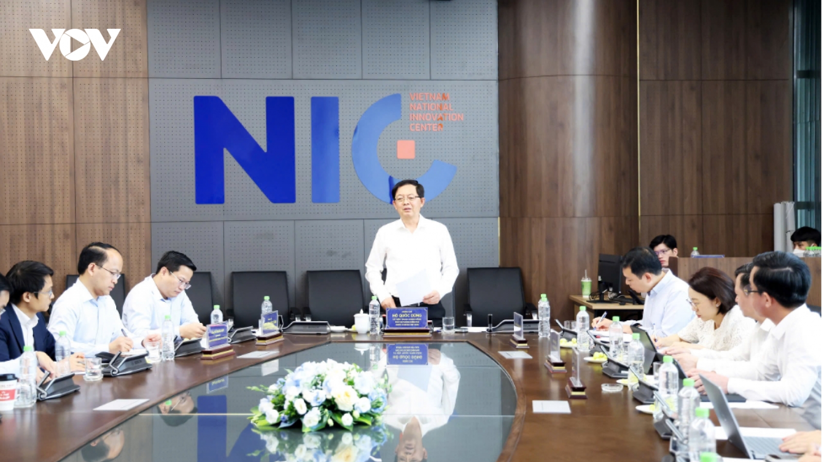 Phó Thủ tướng Hồ Quốc Dũng thăm Trung tâm Đổi mới sáng tạo Quốc gia