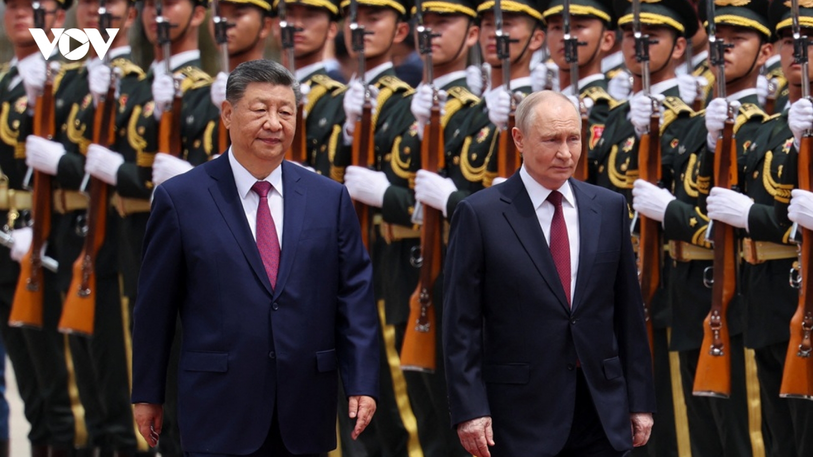 Trung Quốc bắn 21 loạt đại bác chào đón Tổng thống Nga Vladimir Putin