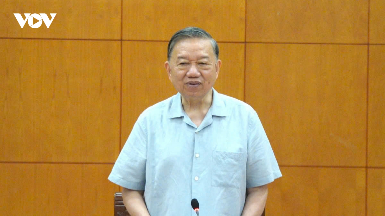 Vietnam must treat quantum technology as a strategic priority: top leader To Lam