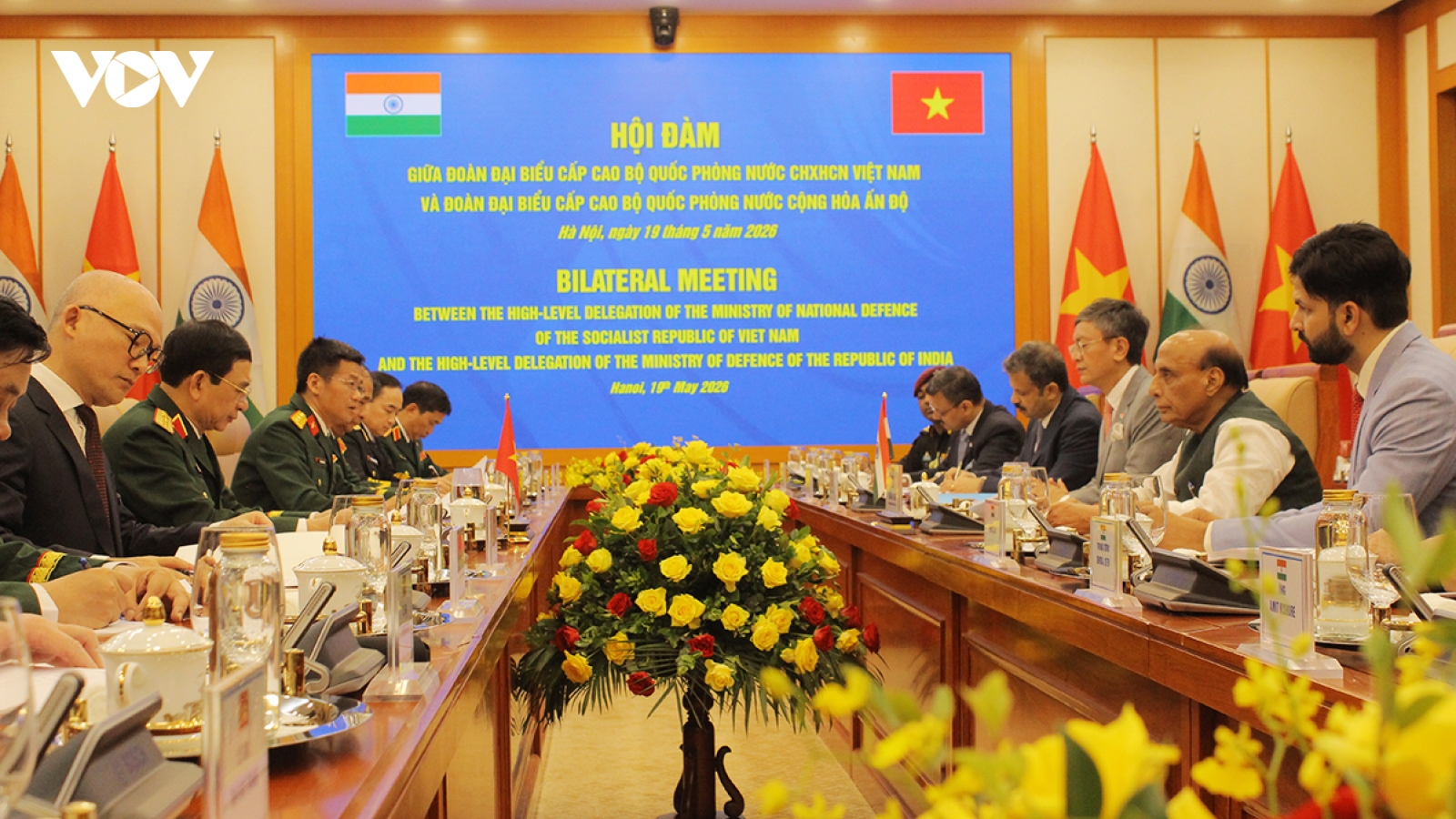 Vietnam and India strengthen defence cooperation during Hanoi talks