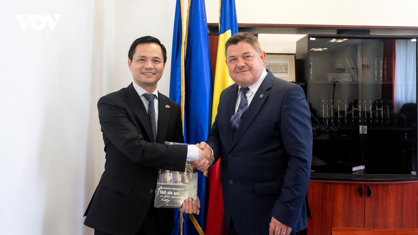 Vietnam, Romania seek deeper cooperation beyond traditional friendship