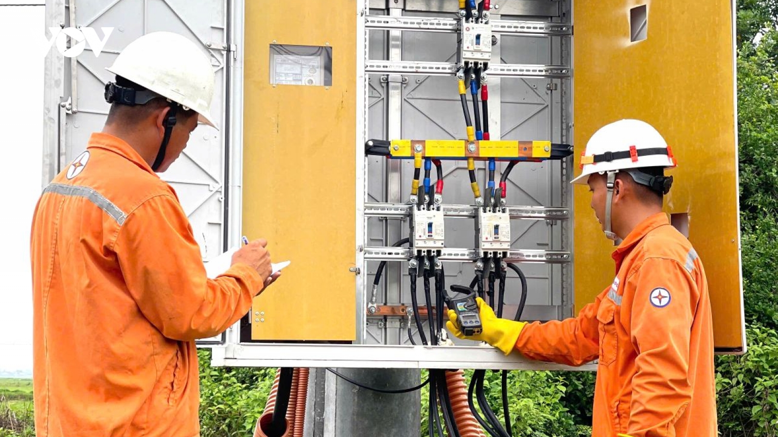 EVNCPC tăng cường giải pháp tiết kiệm điện mùa nắng nóng 2026