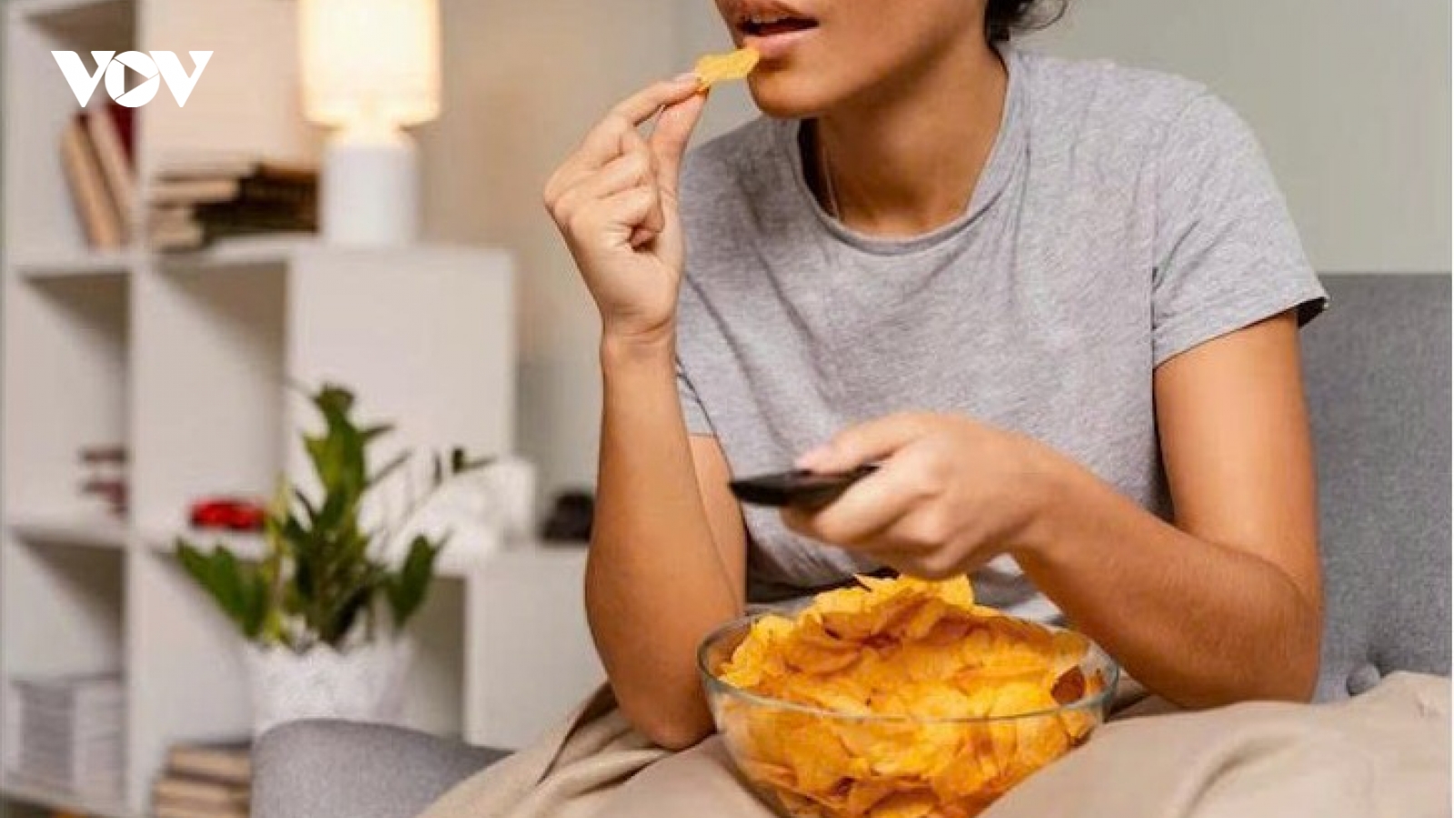 Muốn ăn vặt mà không tăng cân? Đừng bỏ qua 6 mẹo đơn giản này