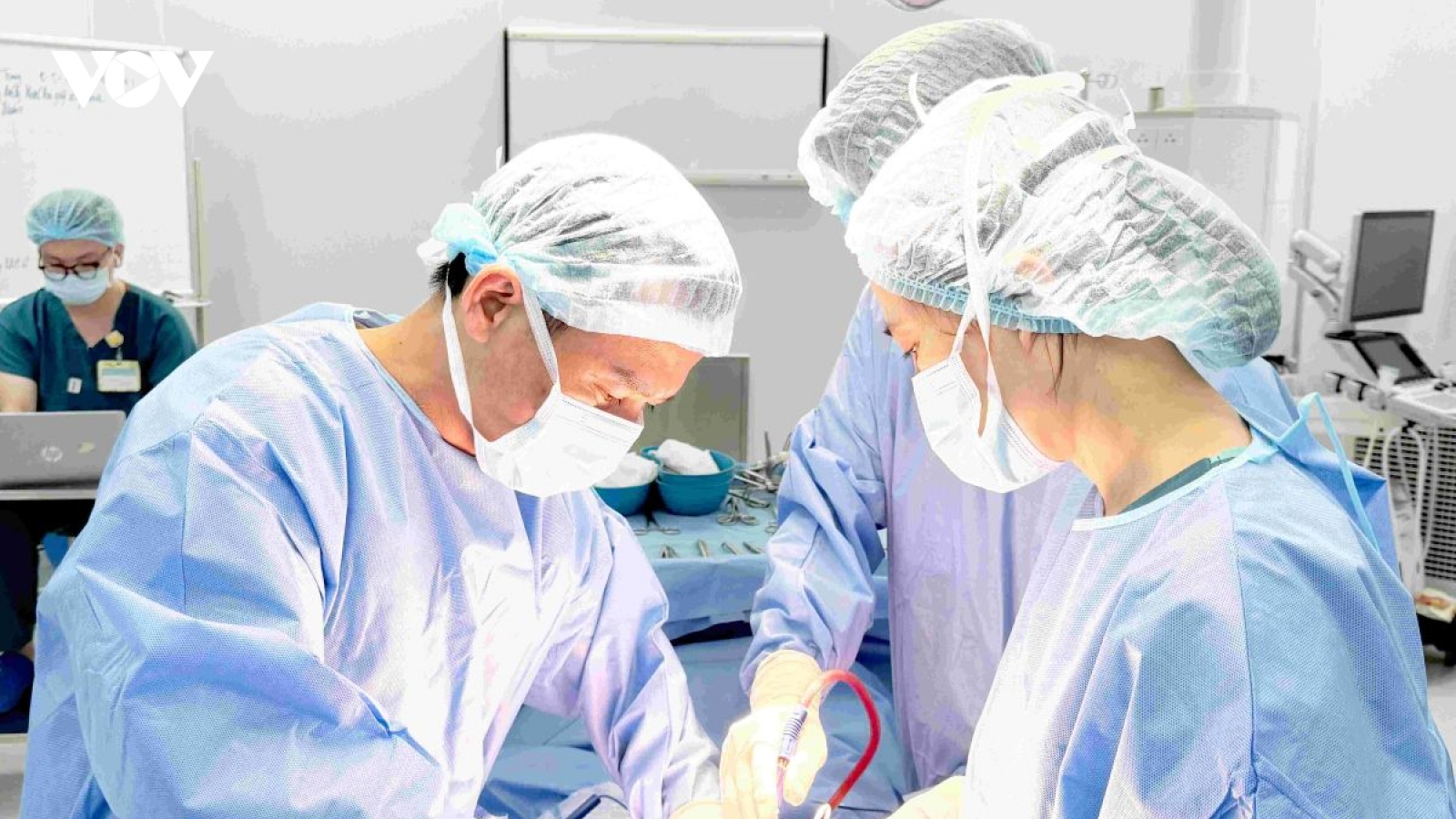 Vinmec Đà Nẵng loại bỏ thành công khối u to như thai 3 tháng gây biến dạng tử cung