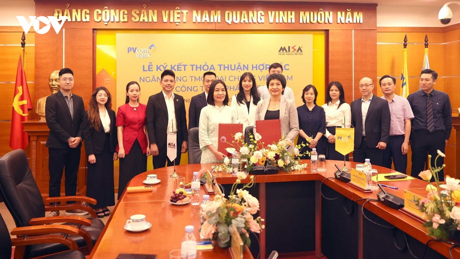 PVcomBank và MISA ký kết hợp tác triển khai giải pháp tài chính số cho khách hàng
