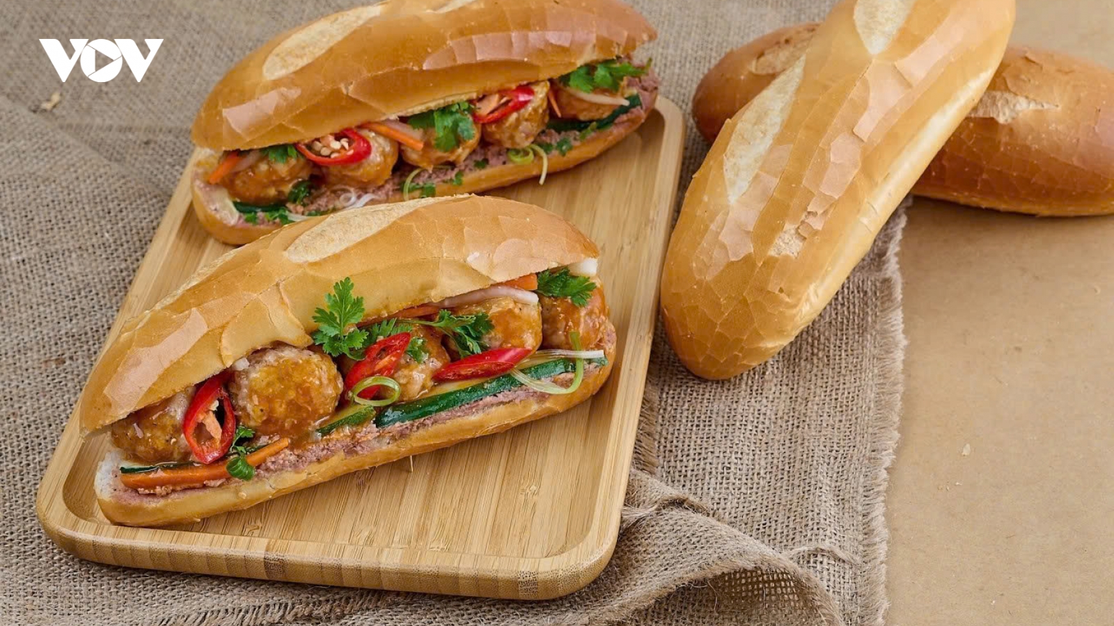 Thêm vụ nghi ngộ độc tập thể do bánh mì, Bộ Y tế yêu cầu điều tra nguyên nhân