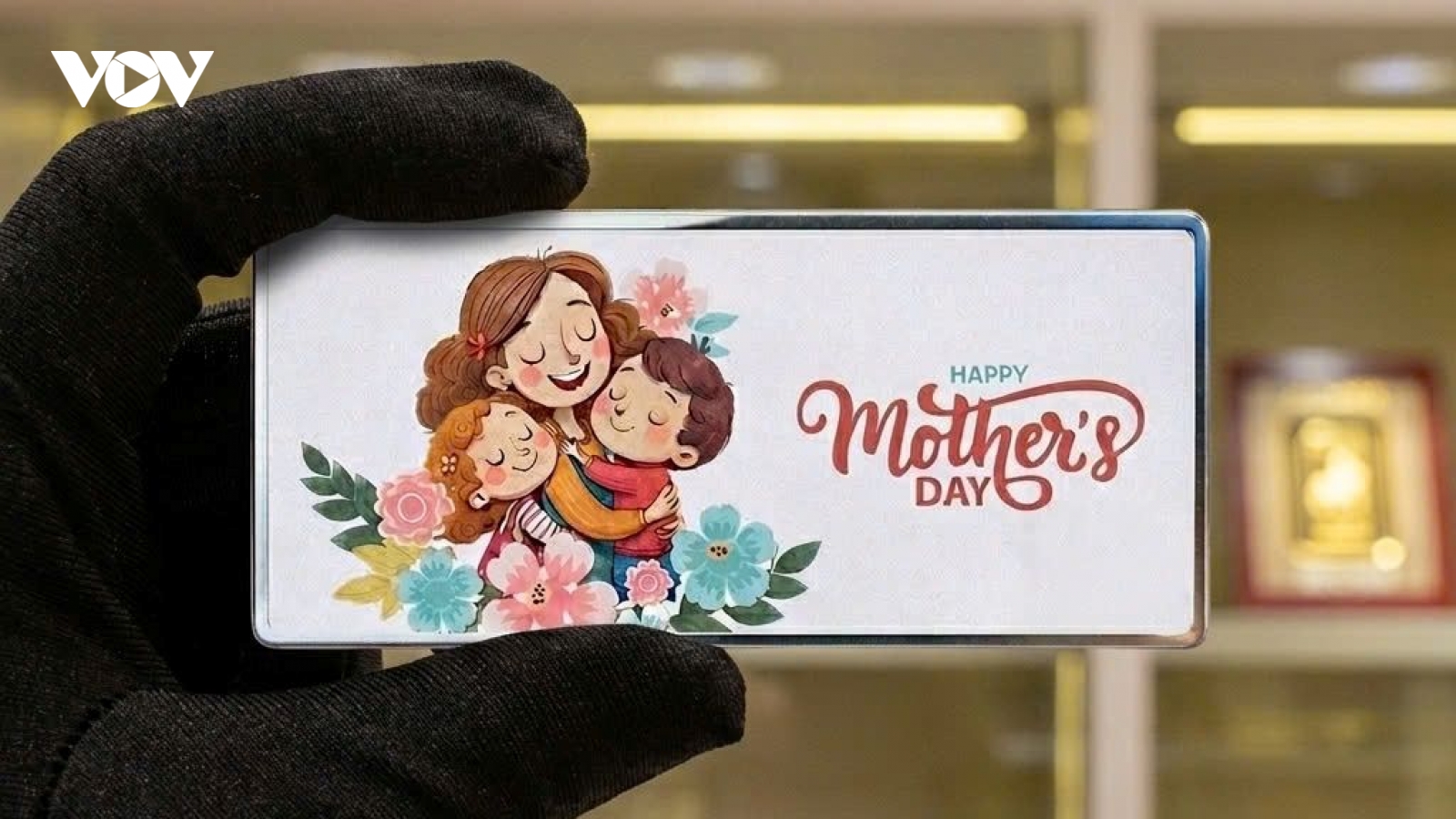 Gen Z "đầu tư" quà tặng ngày của mẹ bằng bạc cá nhân hoá chỉ với 1.5 triệu đồng
