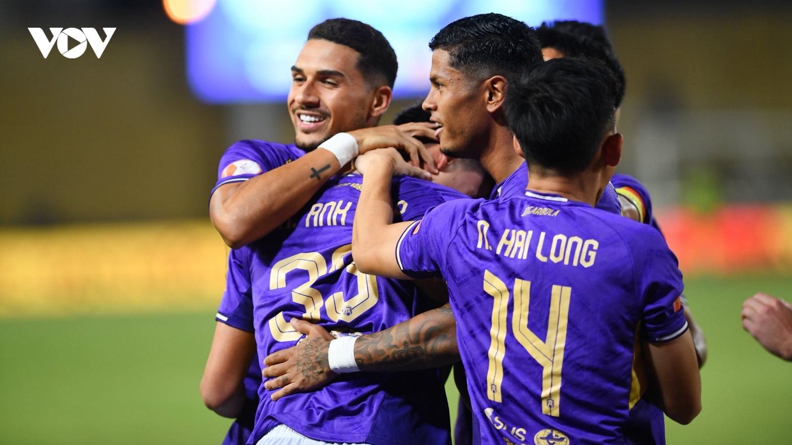 Bảng xếp hạng V-League 2025/26 mới nhất: Kịch tính cuộc đua top 3