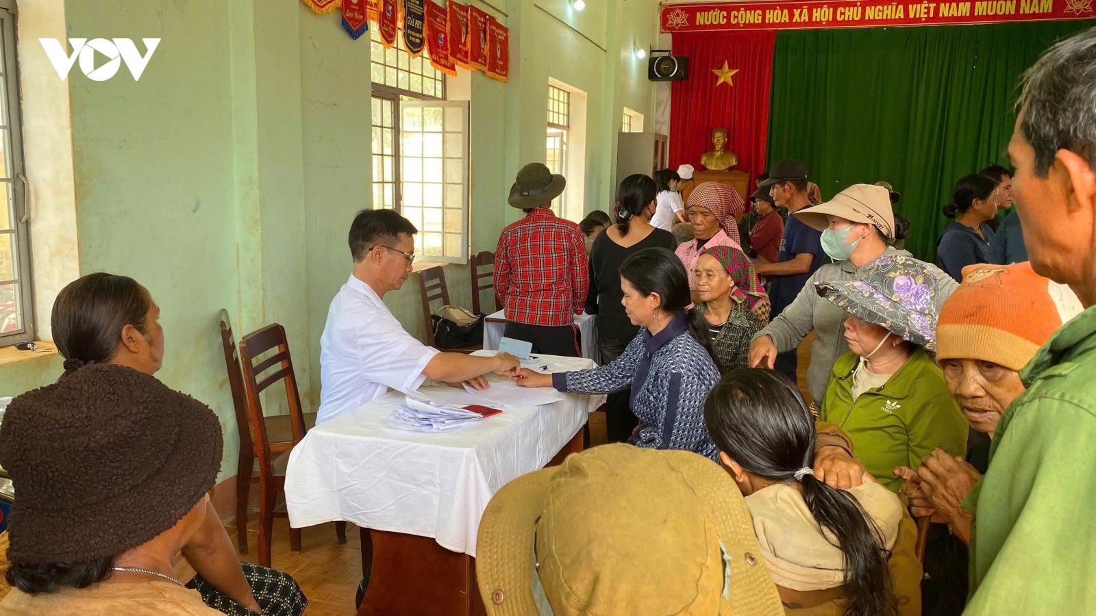 Bộ đội Biên phòng Gia Lai chăm sóc sức khỏe người dân vùng biên giới