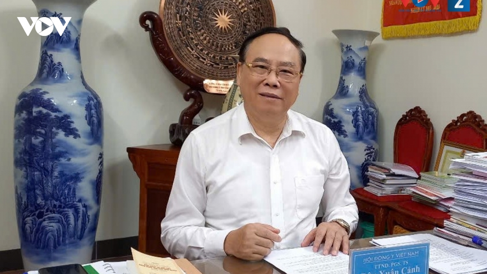 Suýt hỏng gan vì mua thuốc đông y theo quảng cáo trên mạng xã hội