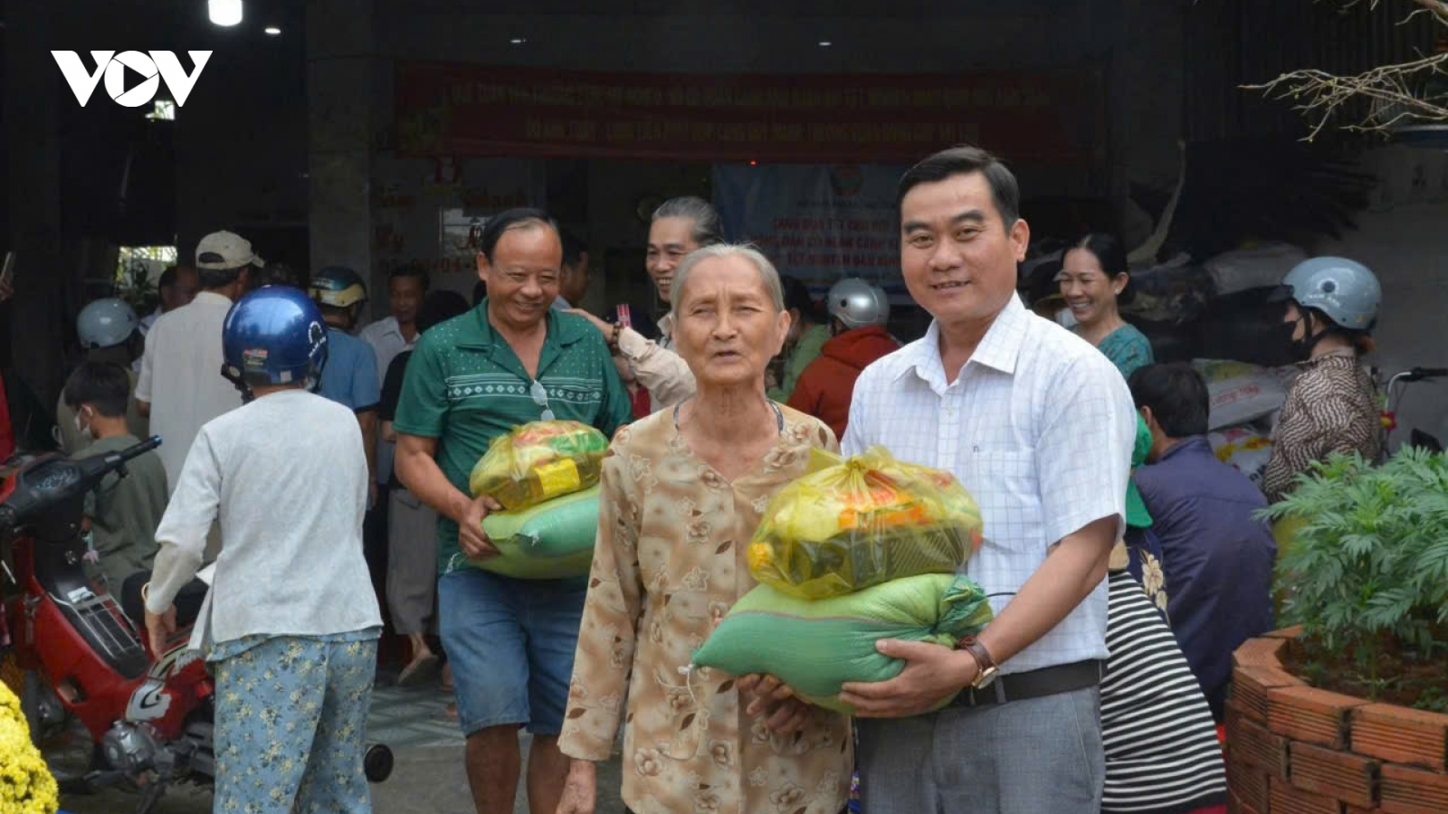 Chính quyền địa phương 2 cấp tại Đồng Tháp ngày càng gần dân, sát dân