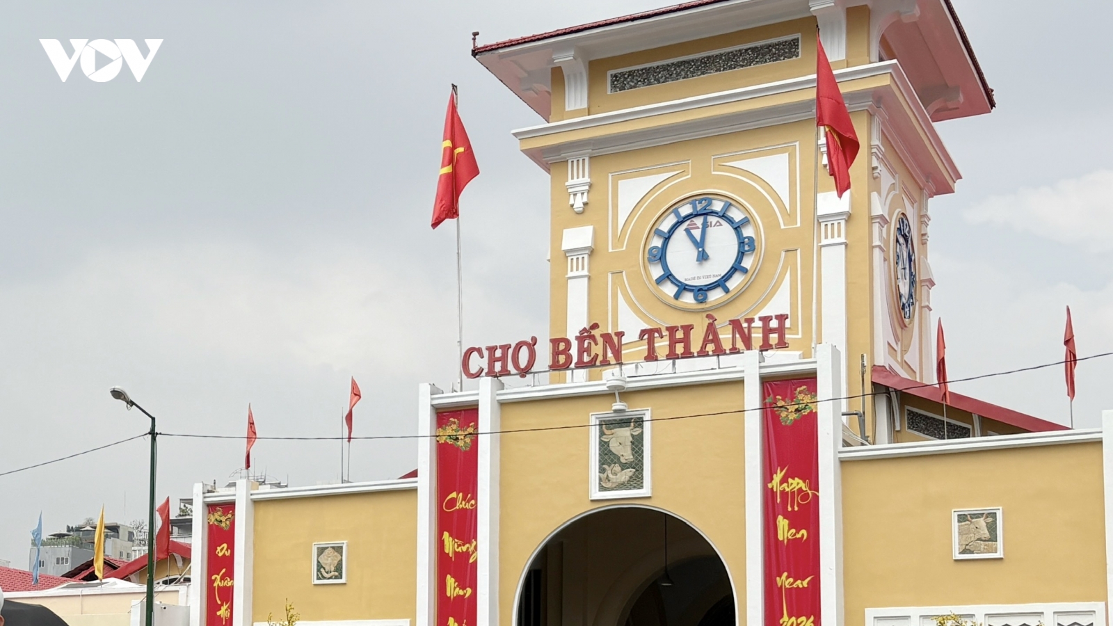 Phạt hơn 5 tỷ đồng hàng giả, chợ Bến Thành là 'điểm nóng'