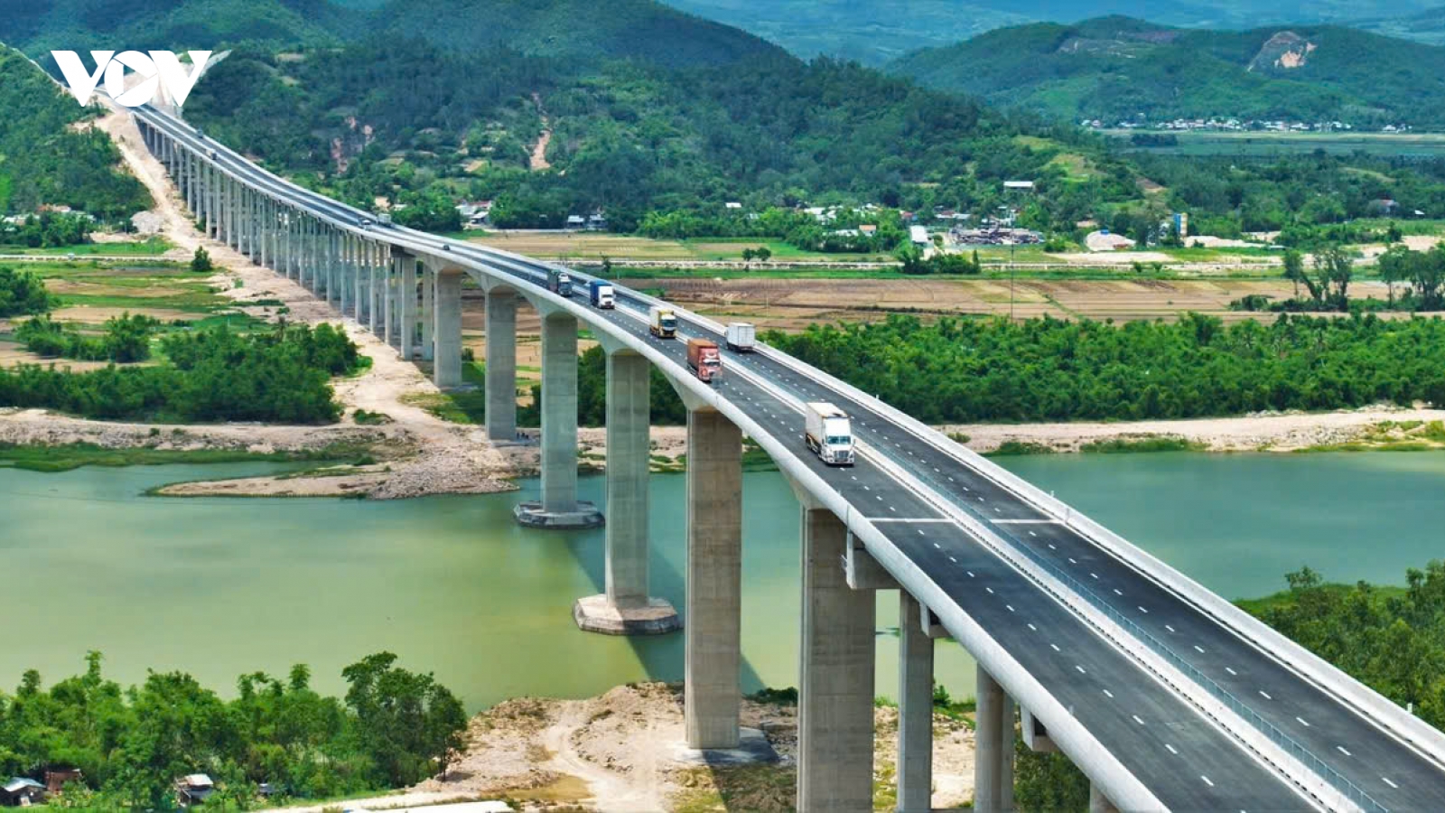 Hai phương án mở rộng cao tốc Bắc - Nam: Đầu tư công hay PPP?