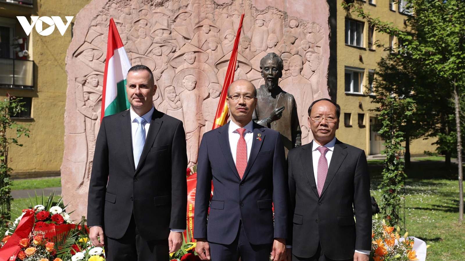 Kỷ niệm 136 năm Ngày sinh Chủ tịch Hồ Chí Minh tại Hungary