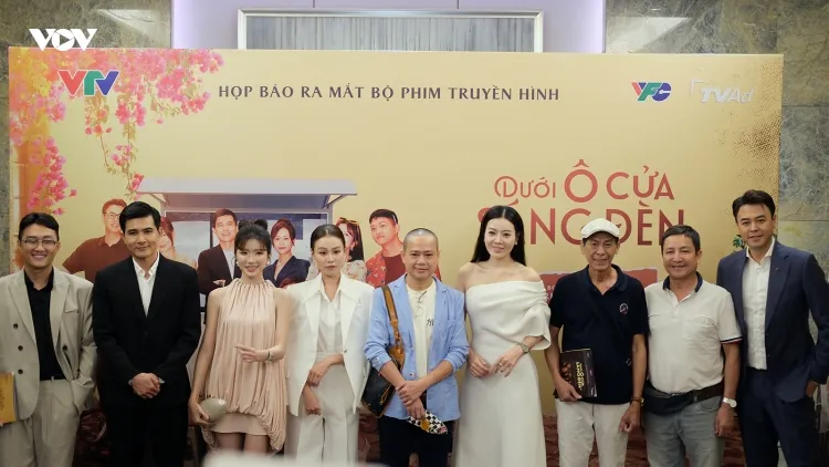 Phim mới nối sóng “Bước chân vào đời” gây chú ý với bối cảnh khu tập thể cũ