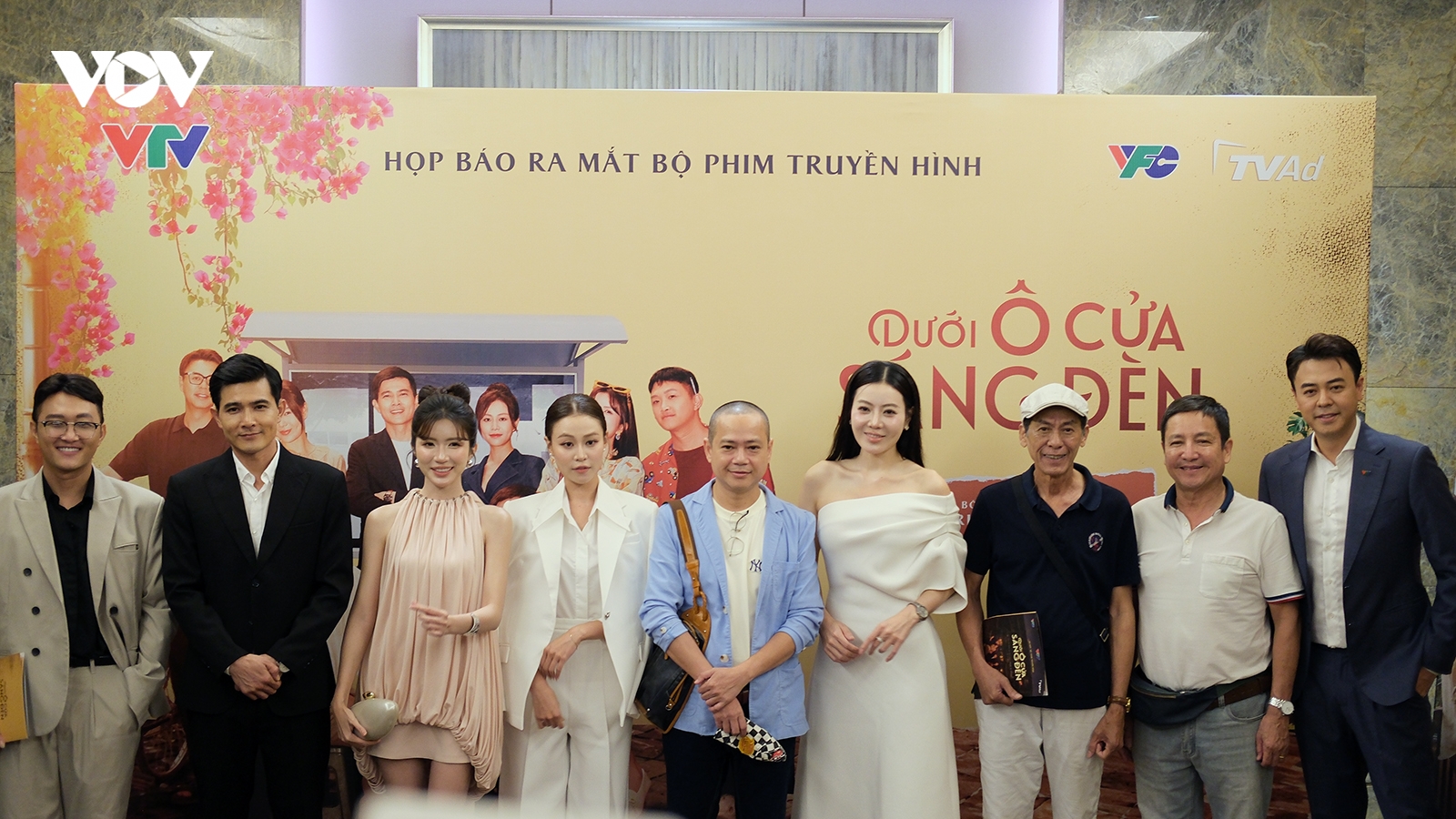 Phim mới nối sóng “Bước chân vào đời” gây chú ý với bối cảnh khu tập thể cũ