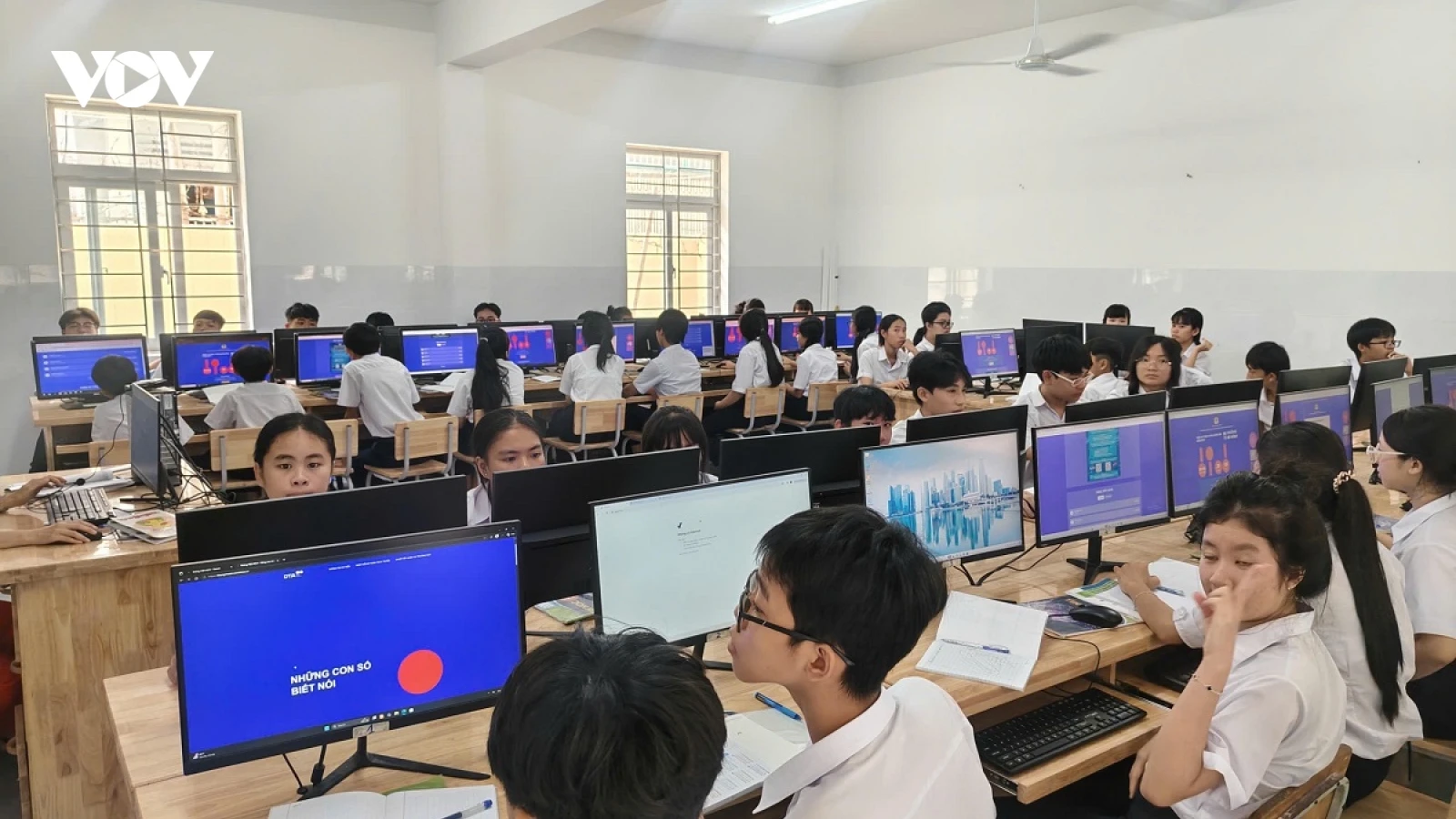 Số hoá tại một số trường học ở Lâm Đồng còn nhiều khó khăn cần tiếp tục tháo gỡ