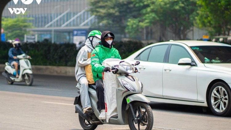 Nắng nóng khắp 3 miền, có nơi trên 38 độ C
