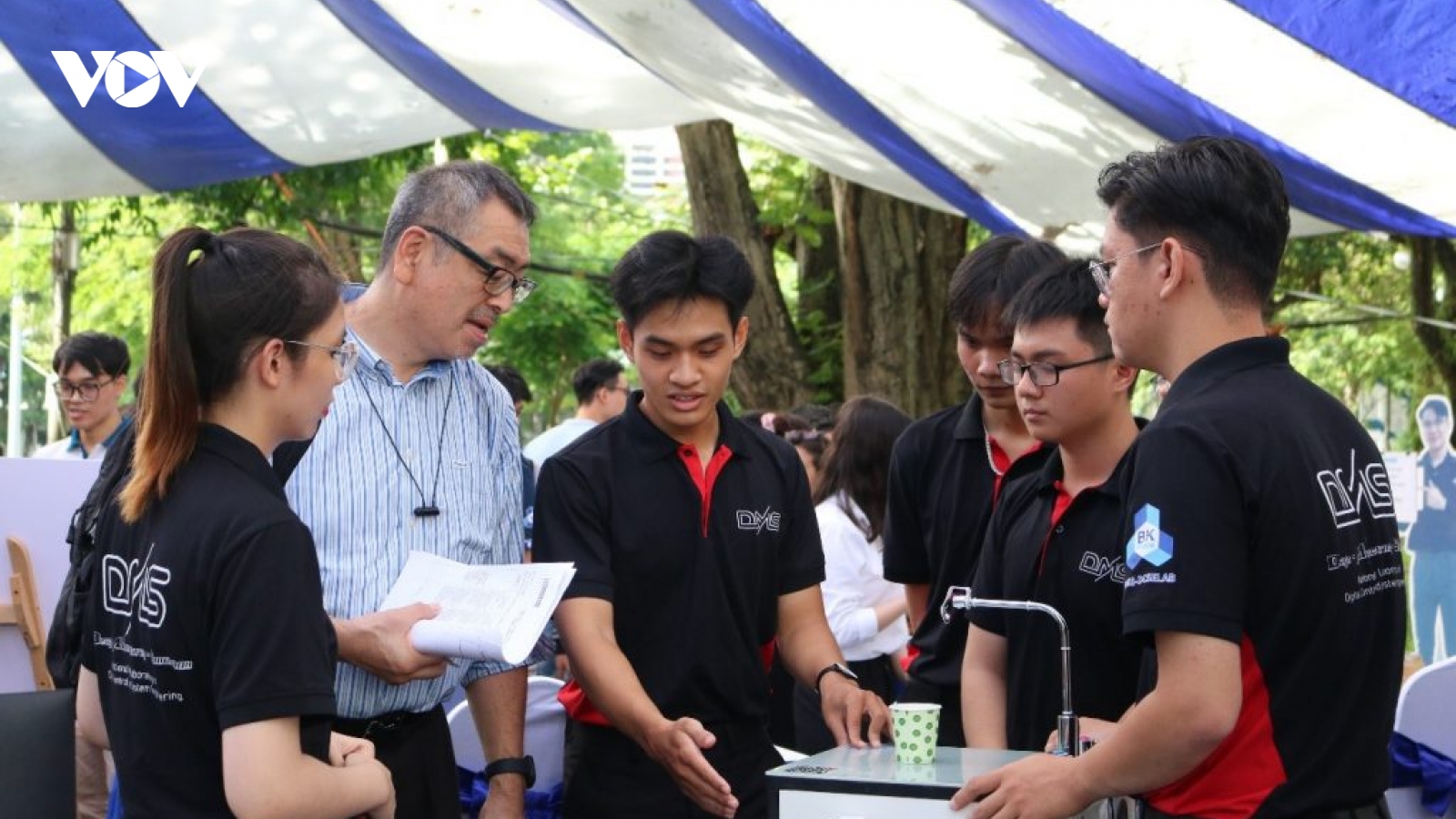 Đề xuất học bổng, hỗ trợ cho sinh viên học ngành khoa học cơ bản, công nghệ lõi