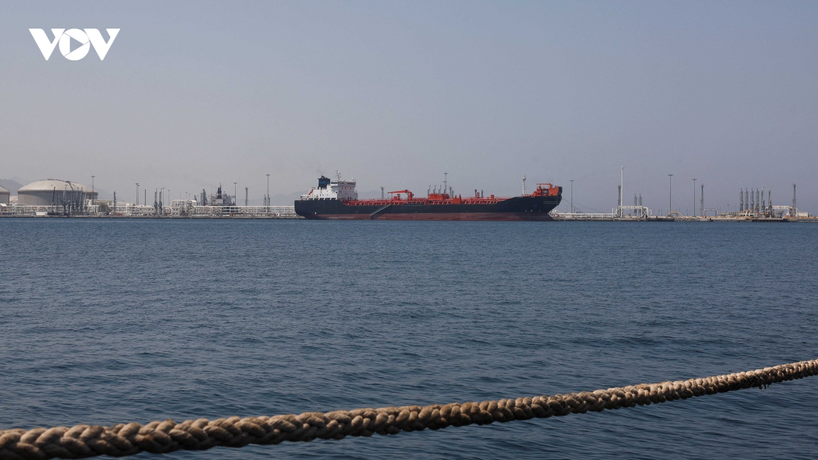 Iran: Việc mở lại Eo biển Hormuz không phụ thuộc vào đàm phán với Oman