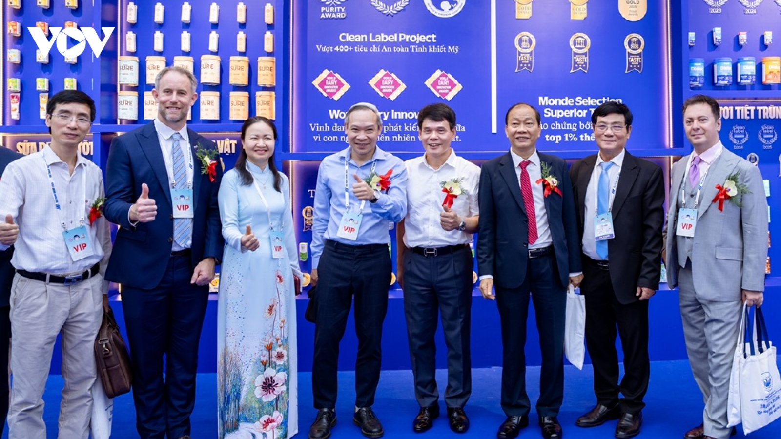 Gian hàng Vinamilk thu hút đông đảo khách tham quan tại Triển lãm sữa 2026