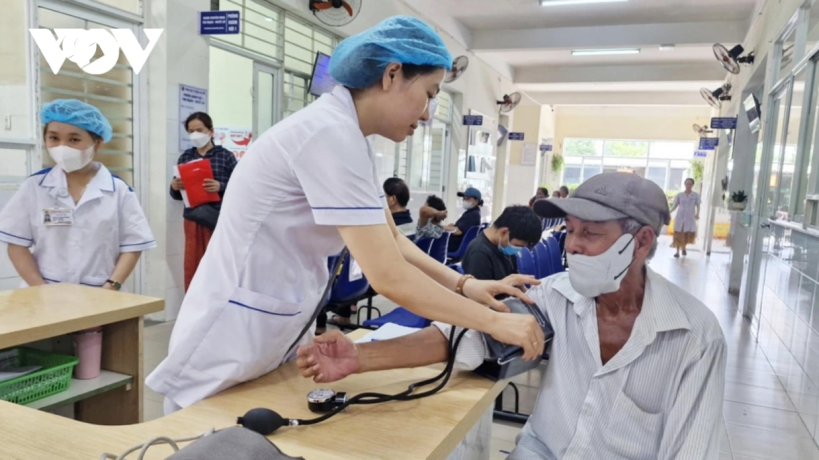 Khám sức khỏe miễn phí toàn dân: Bộ Y tế công bố chi tiết danh mục