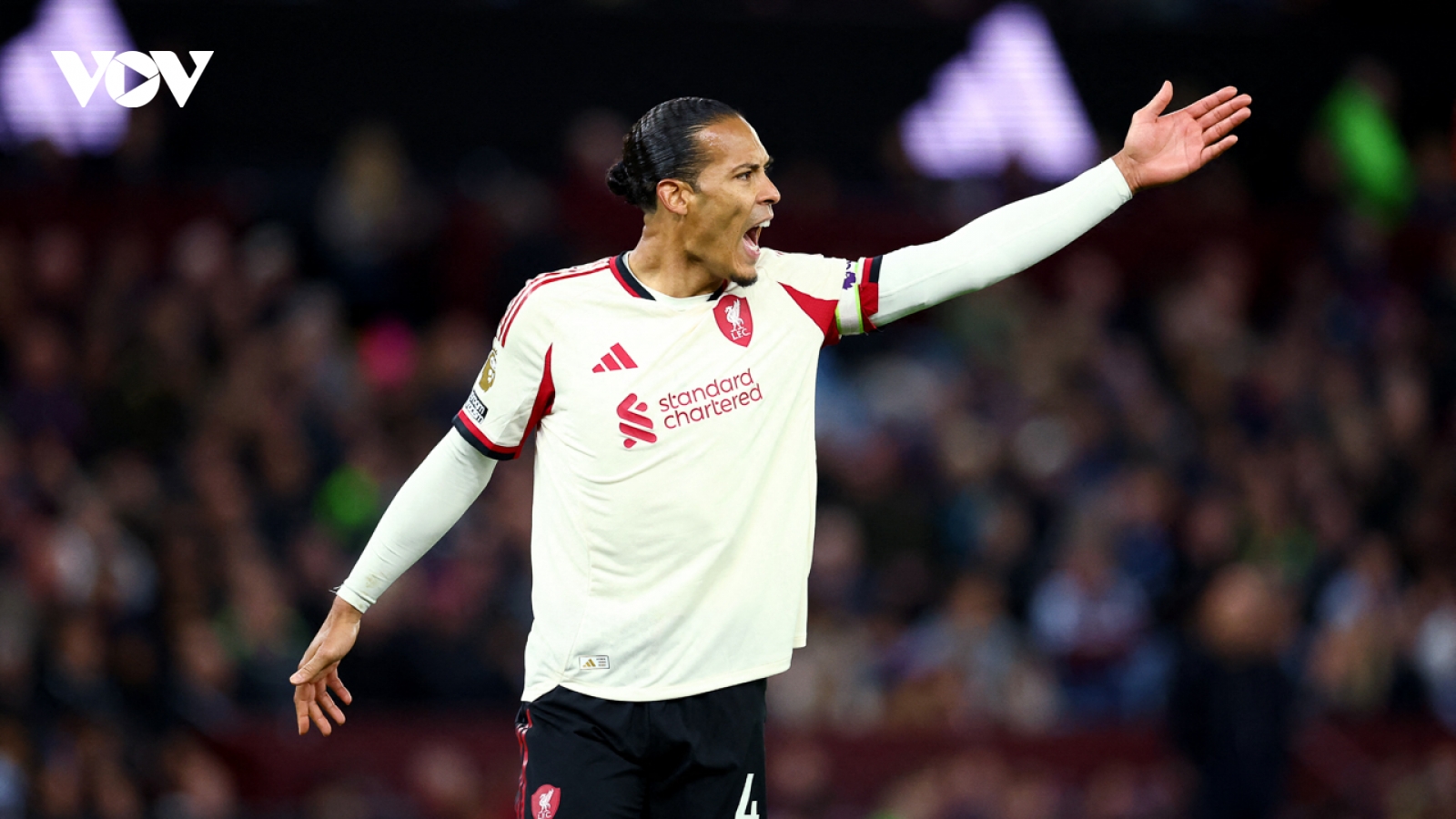 Bảng xếp hạng ngoại hạng Anh mới nhất: Liverpool tụt bậc sau thất bại