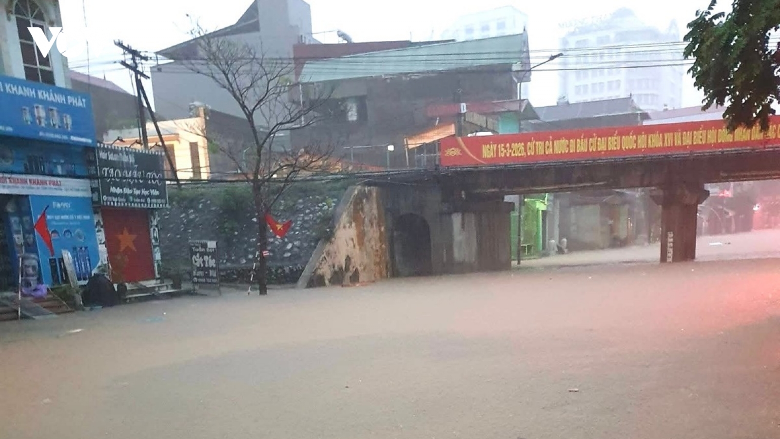 Mưa lớn kéo dài gây sạt lở, ngập úng một số nơi ở Lạng Sơn