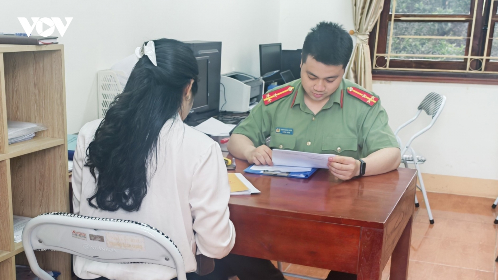 Người phụ nữ bị xử phạt vì đăng thông tin cá nhân người khác lên mạng xã hội