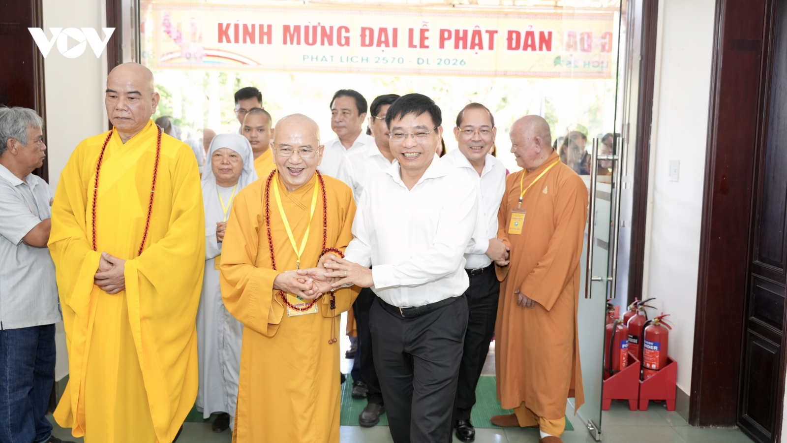 Phó Thủ tướng Nguyễn Văn Thắng chúc mừng Đại lễ Phật đản tại Huế