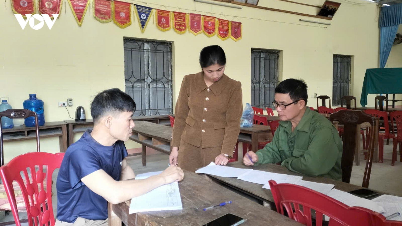 Phụ cấp cho cán bộ thôn, tổ dân phố bằng 8 lần mức lương cơ sở