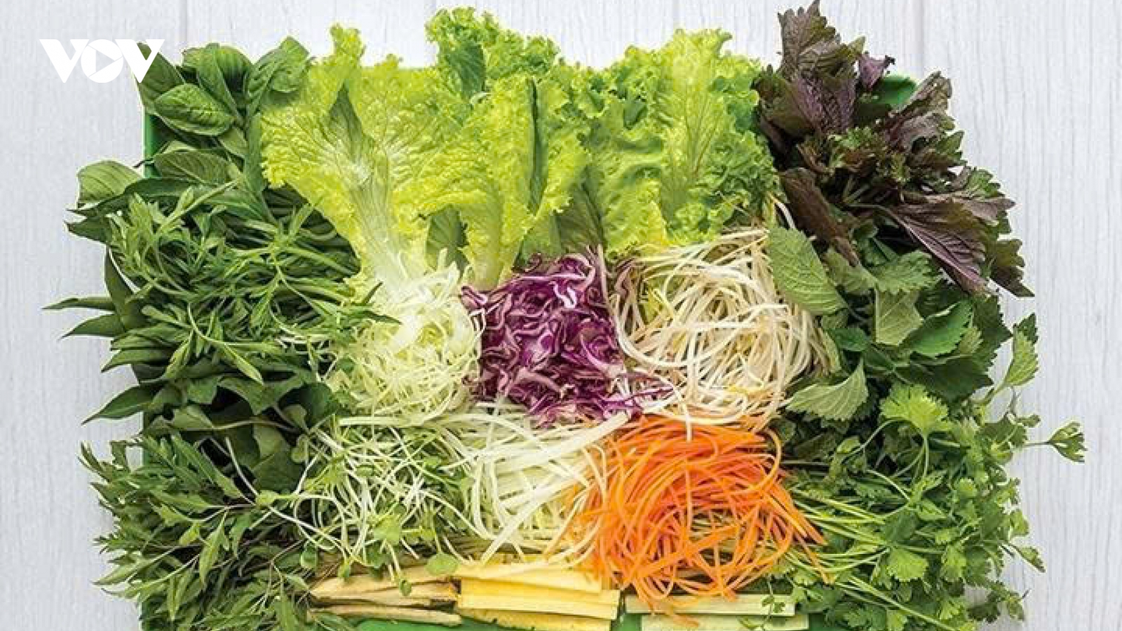 Ăn rau sống đúng cách để nhận lợi ích, tránh rủi ro cho sức khỏe