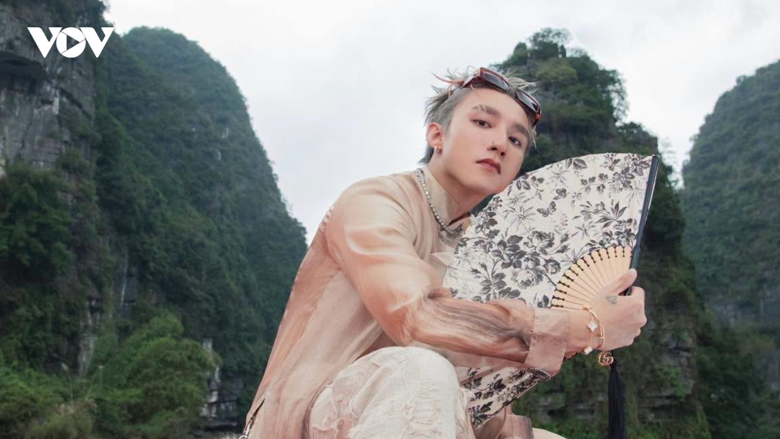 Sao Việt 29-5: Sơn Tùng M-TP chao đảo cõi mạng, sức nóng Come My Way chưa hạ nhiệt