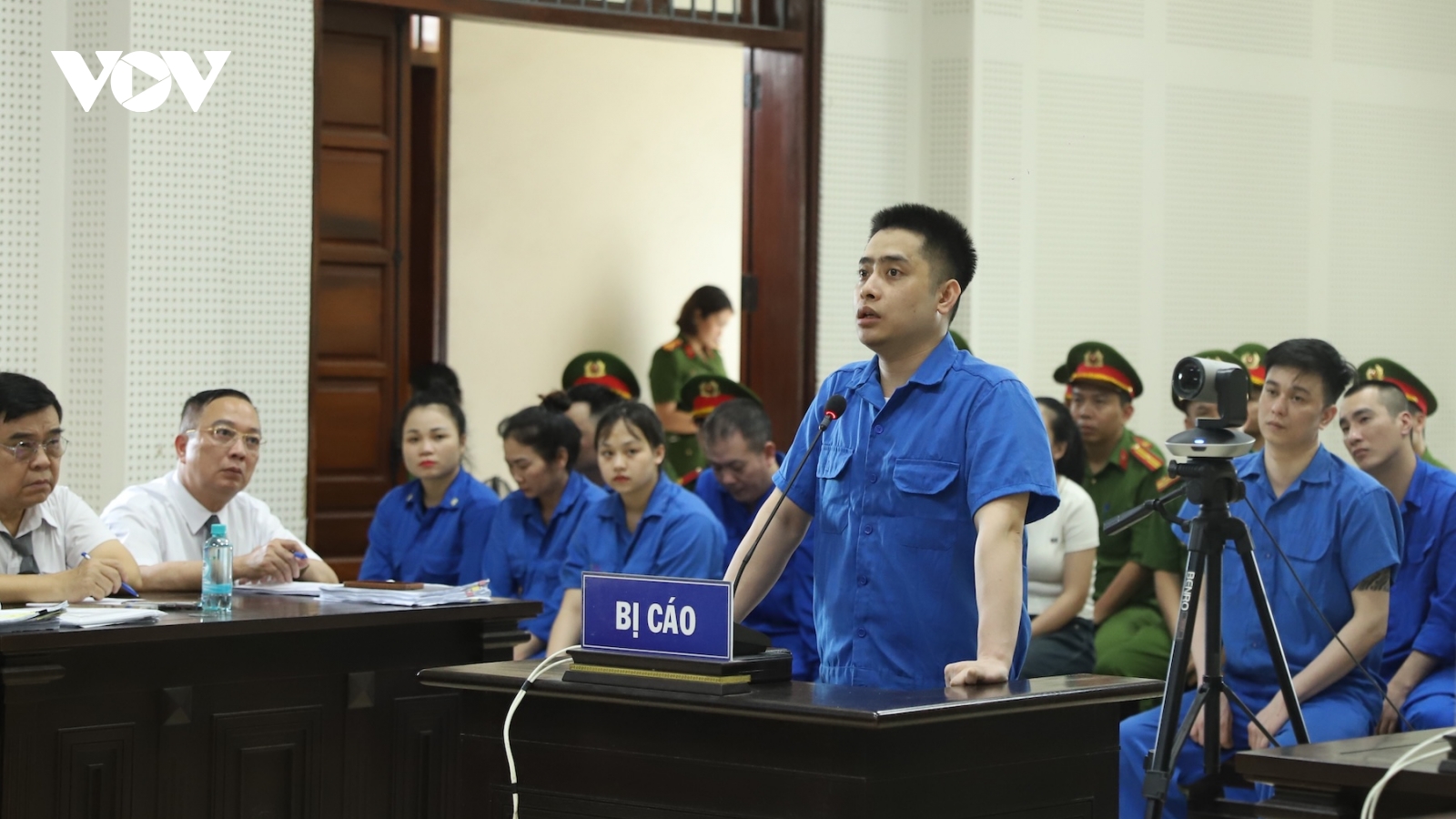 Bị cáo Bùi Đình Khánh khai không biết mình đã nổ súng vào lực lượng công an