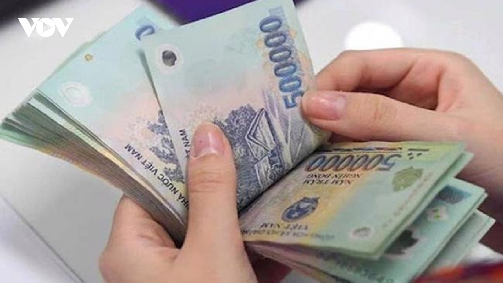 Công đoàn đề xuất tăng mạnh lương tối thiểu vùng sau Đại hội XIV