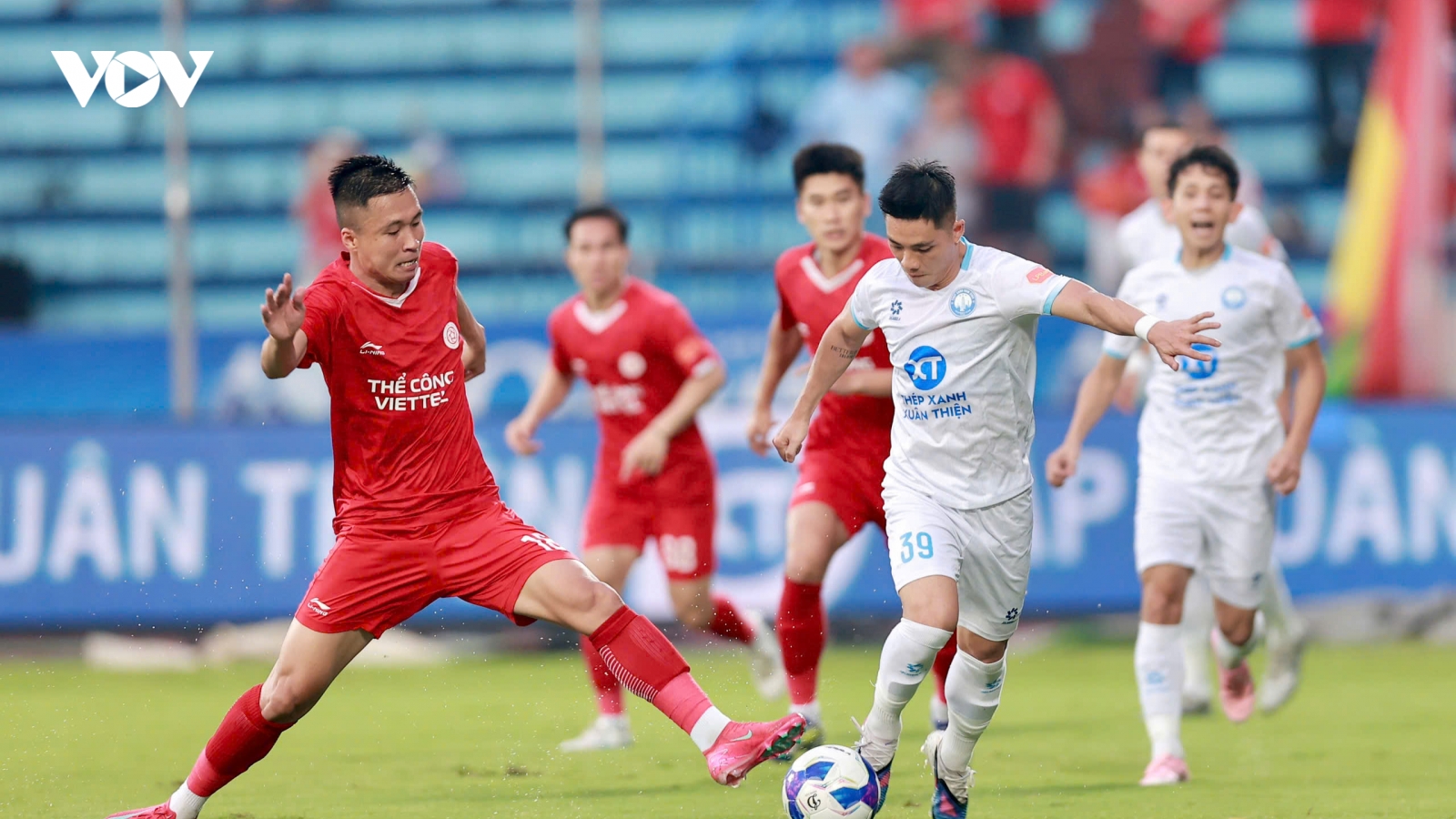 Kết quả V-League hôm nay 17/5: Thể Công Viettel nuôi hy vọng vô địch