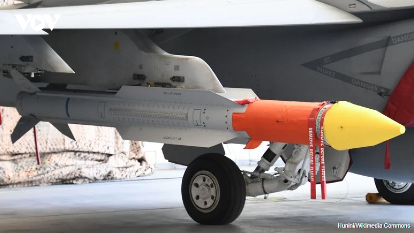 Siêu tên lửa AIM-174B: Vũ khí mới giúp Mỹ tấn công ngoài tầm radar
