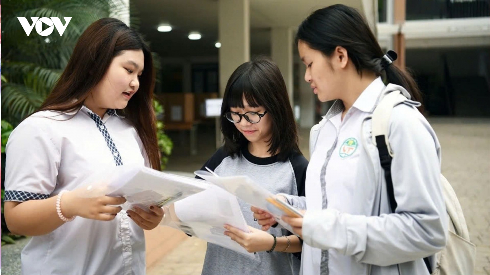 Đề thi môn tiếng Anh thi vào lớp 10 công lập Hà Nội năm học 2026-2027