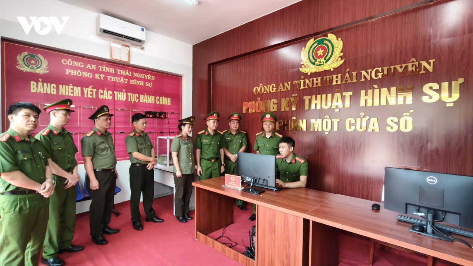 Công an tỉnh Thái Nguyên ra mắt bộ phận “Một cửa số”