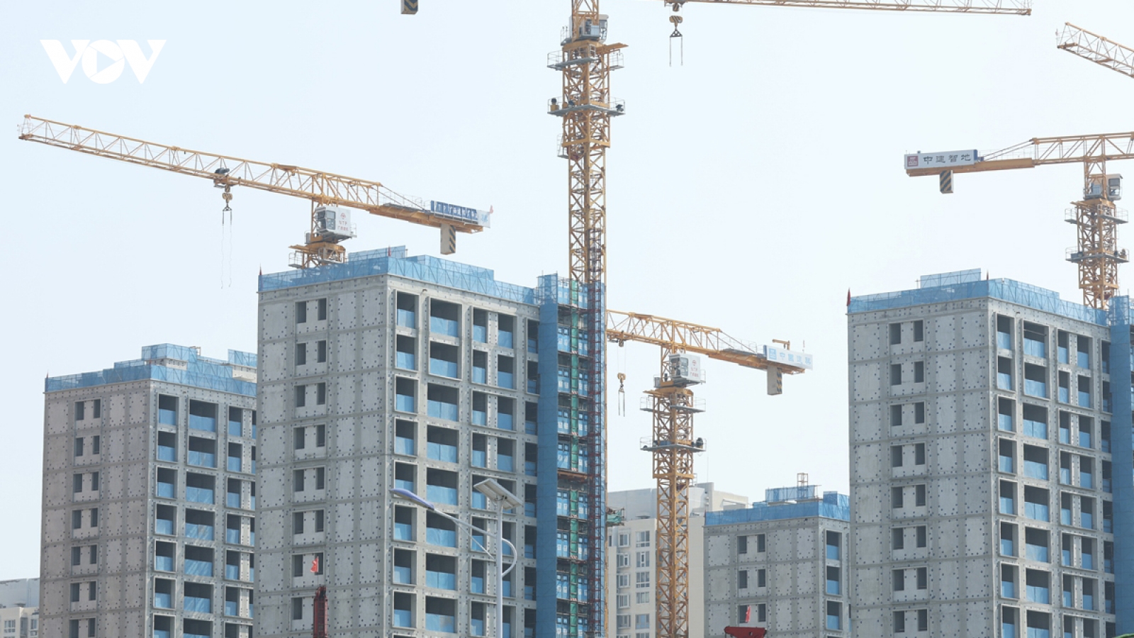 Nhiều thành phố Trung Quốc nới lỏng mua nhà, kích cầu bất động sản