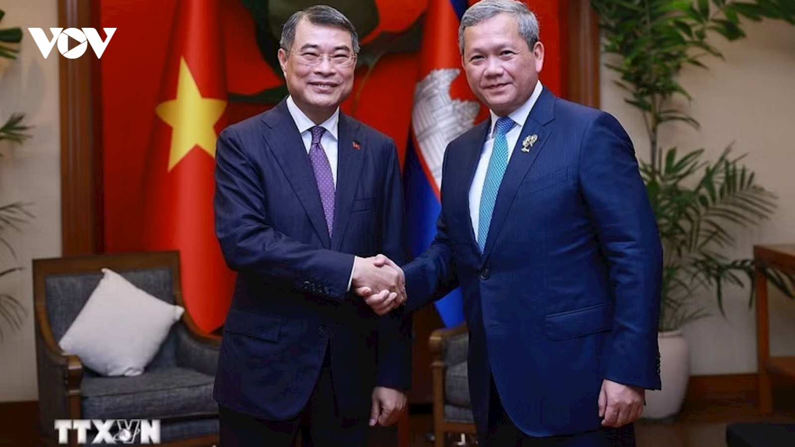 Thủ tướng Lê Minh Hưng gặp lãnh đạo các nước, tổ chức quốc tế