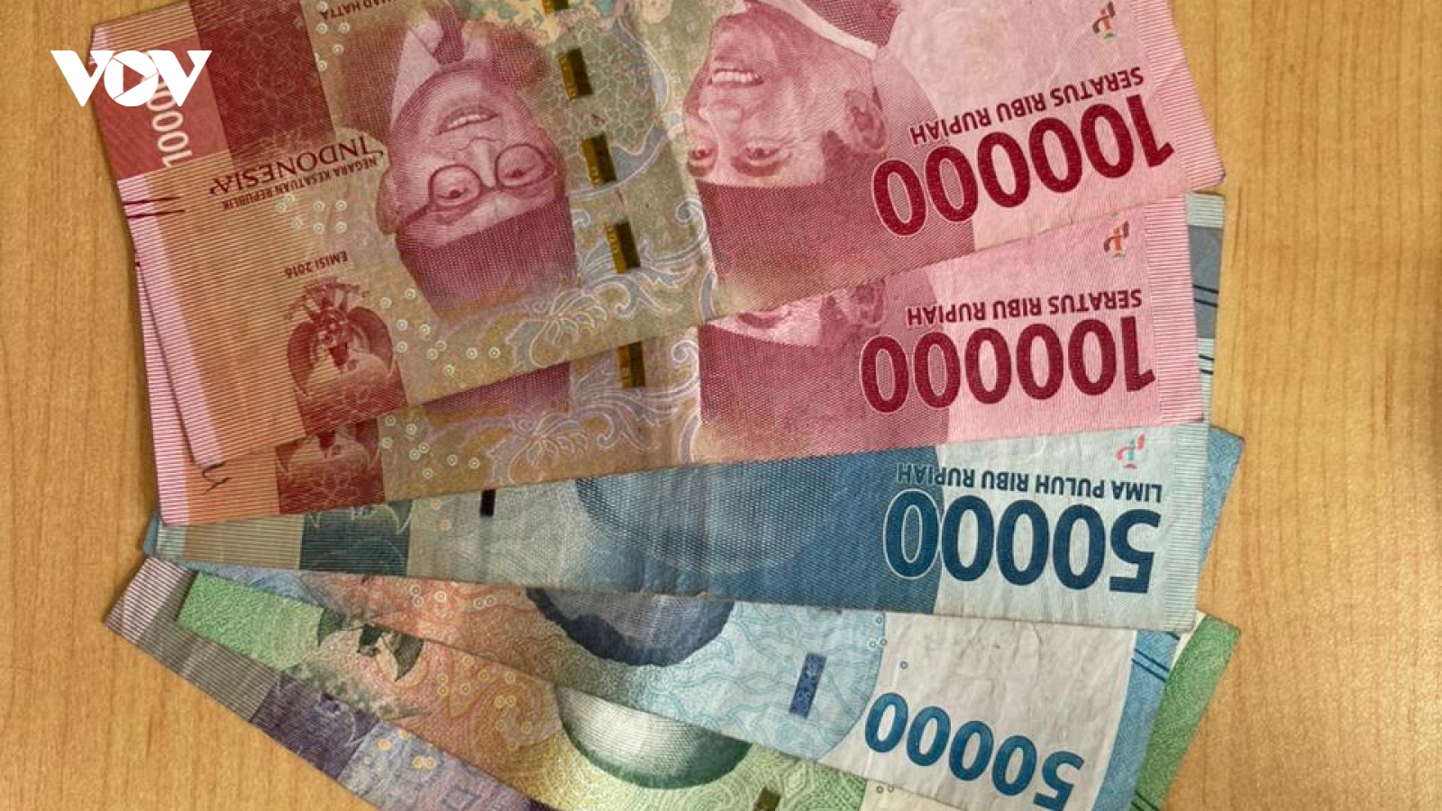 Indonesia bơm 2 nghìn tỷ rupiah vào thị trường trái phiếu/ngày, ổn định đồng Rupia