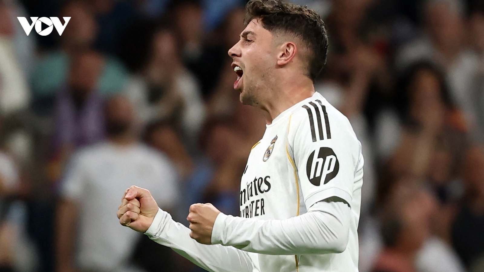 Real Madrid xác nhận Valverde bị chấn động não sau xô xát với Tchouameni