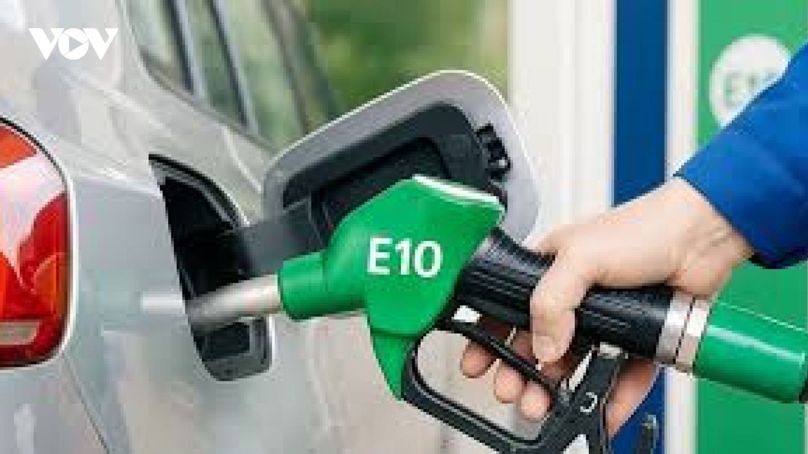 Xăng E10 bị người dùng “hoài nghi”, thợ sửa xe và kỹ sư nói gì?